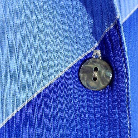 Allison Daley Blue/Red/White/Cream Lightweight Abstract Button-Up Blouse - Sz 16 - Picture 6 of 13